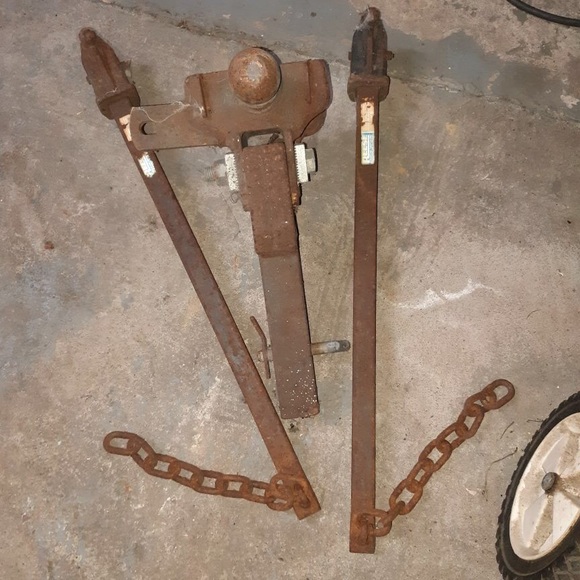 Reese weight distribution hitch - Picture 3 of 4